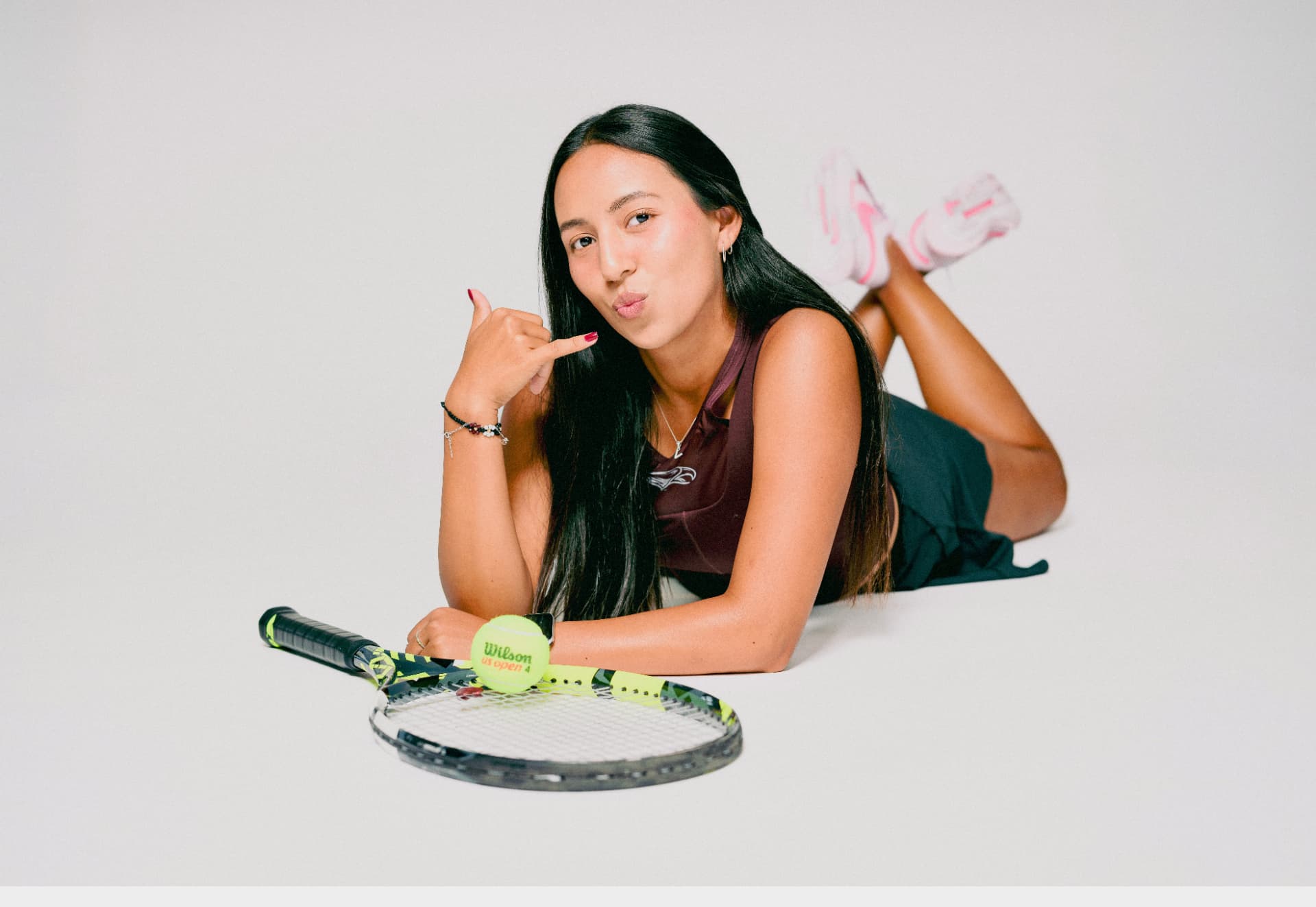 Valeria Soria with her tennis racket
